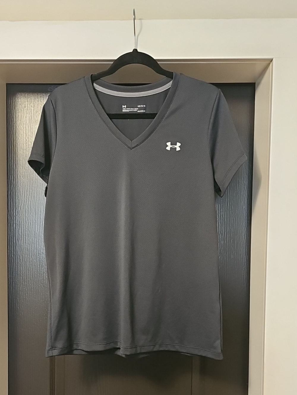 Under Armour Ladies Charcoal V-Neck Athletic Tee